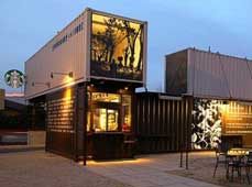 美國西部狂野風(fēng)格的星巴克集裝箱咖啡館