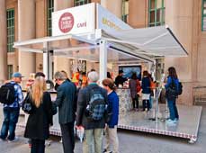 雀巢一鍵開(kāi)啟 pop-up 式集裝箱咖啡店