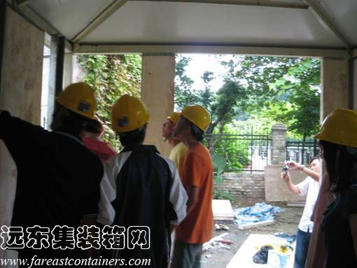 集裝箱式活動(dòng)住宅施工現(xiàn)場(chǎng)