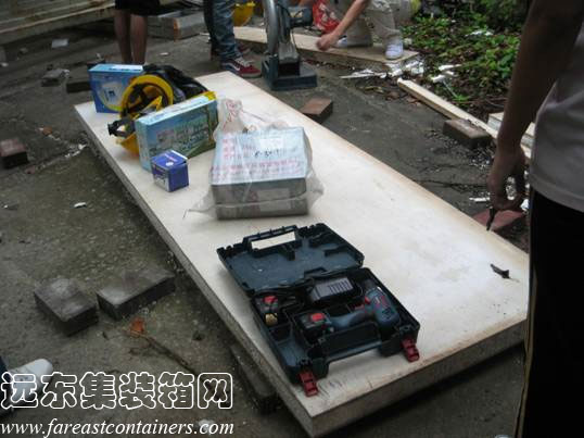 集裝箱式活動(dòng)住宅施工機(jī)具準(zhǔn)備