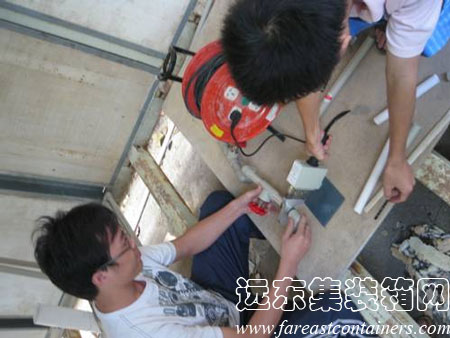 集裝箱式活動(dòng)住宅預(yù)留孔洞