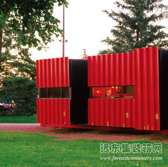 LOT-EK 事務所設計的移動集裝箱住宅單元