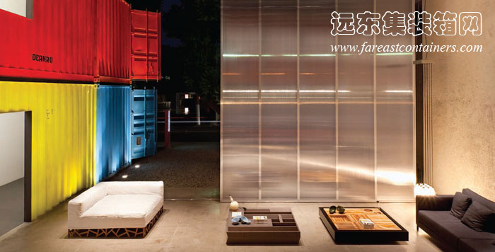“十日談”集裝箱家具店展廳的移動門