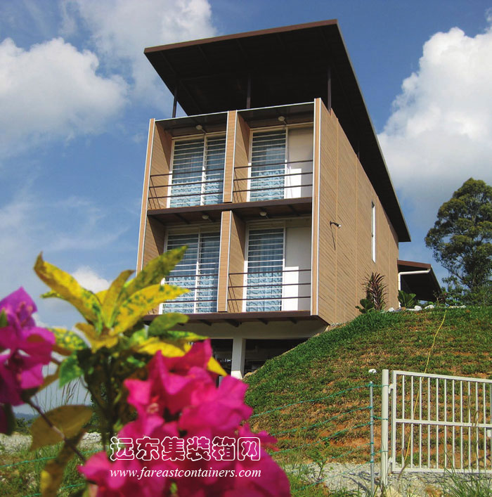 集裝箱住宅: Upcycled 集裝箱度假屋的陽(yáng)臺(tái)