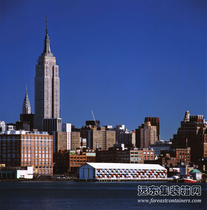 集裝箱建筑: Nomadic 集裝箱博物館及周圍環(huán)境