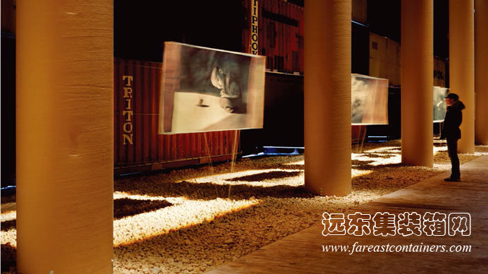 集裝箱建筑: Nomadic 集裝箱博物館的展品